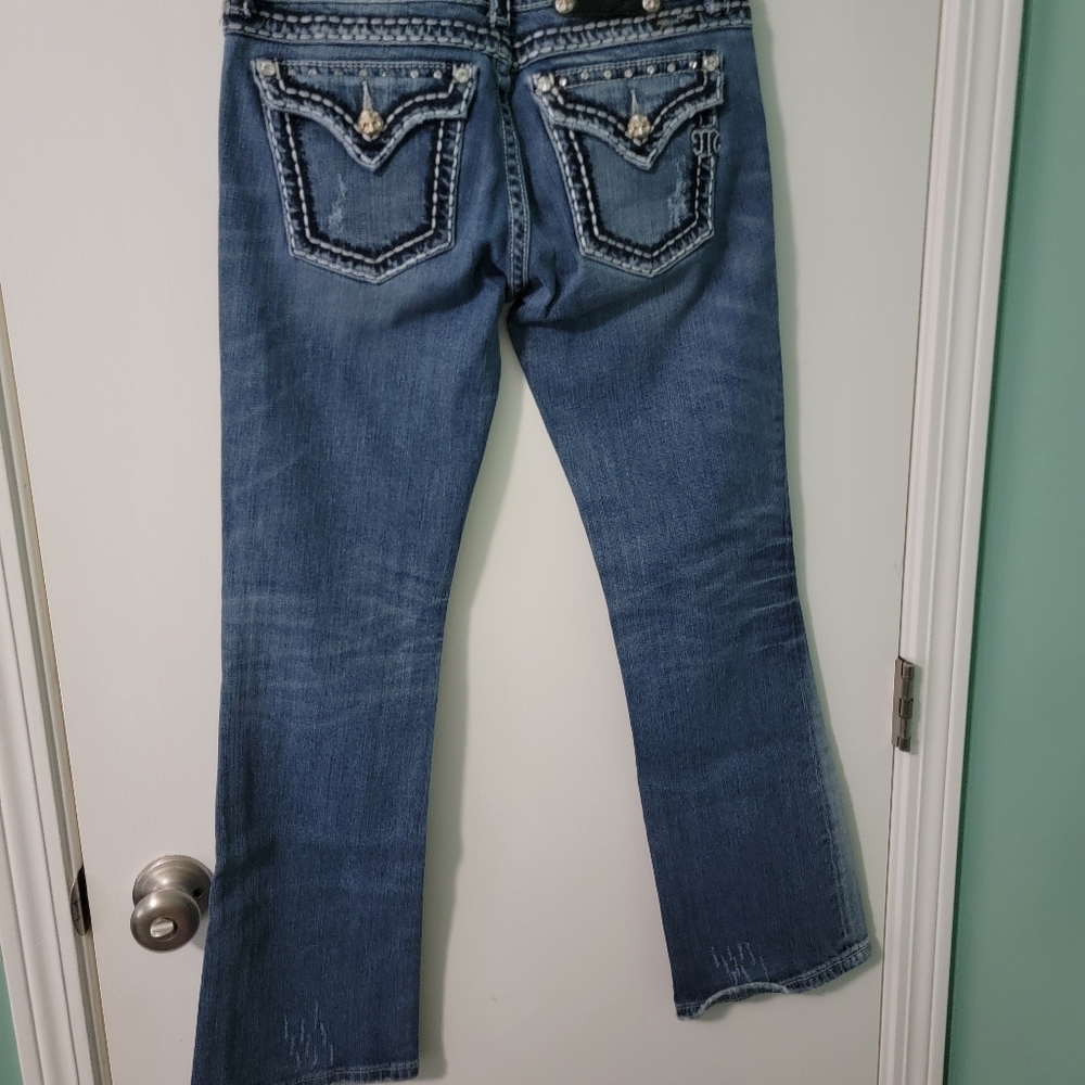 Jean - Picture 2 of 3